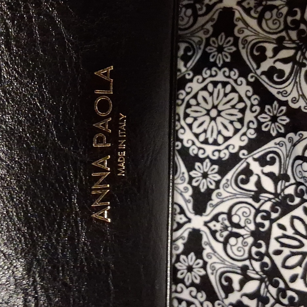 Anna Paola Black Leather Tote Bag - Picture 3 of 16